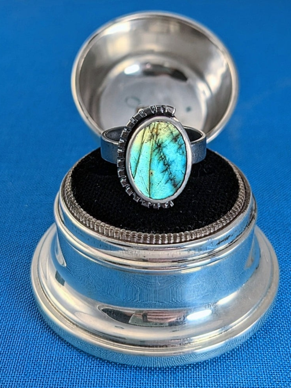 Size 7 1/4 Sterling Silver Labradorite Statement Ring